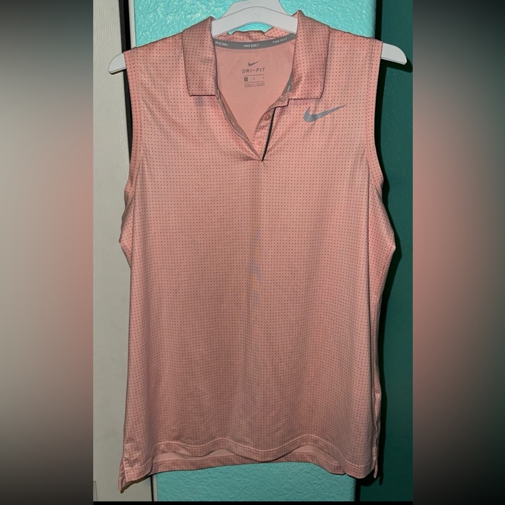 SOLD Women’s Nike Golf Tank